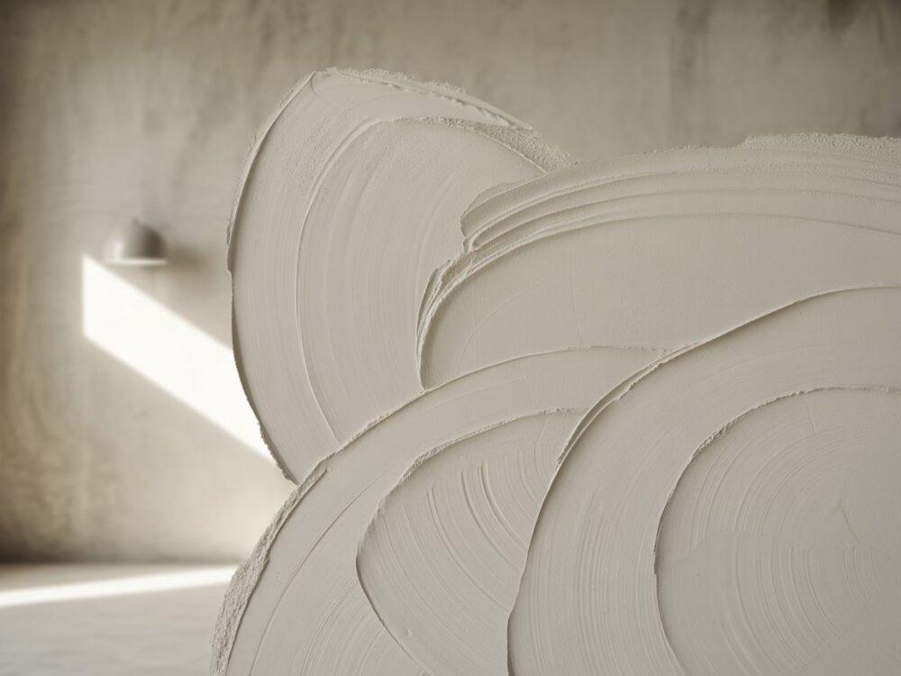 aplikacja gładzi na ścianę