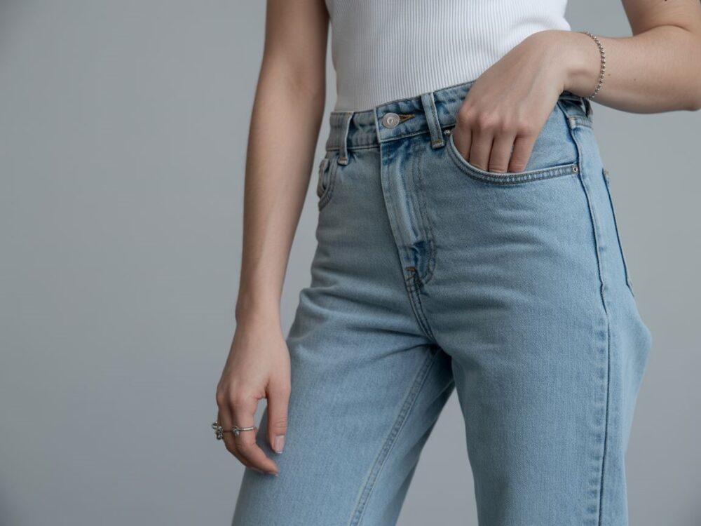 jeansy damskie modne