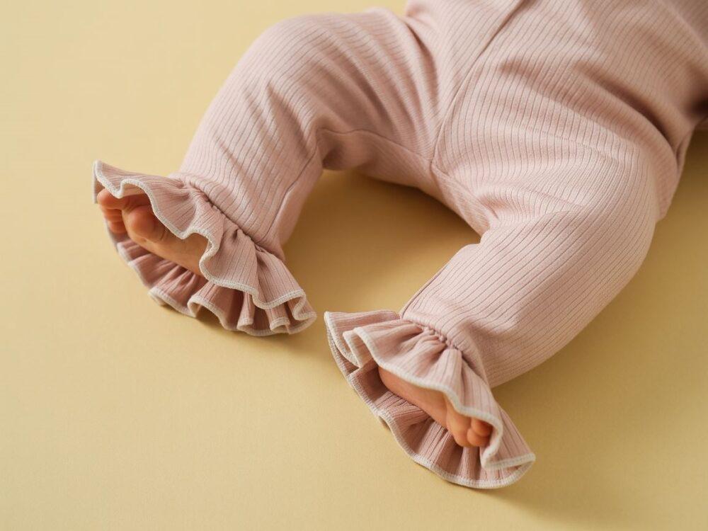 legginsy niemowlęce z falbanką